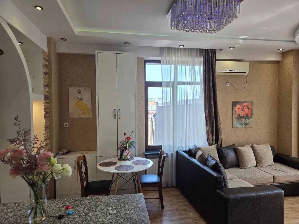 Комфортная квартира в старом Тбилиси