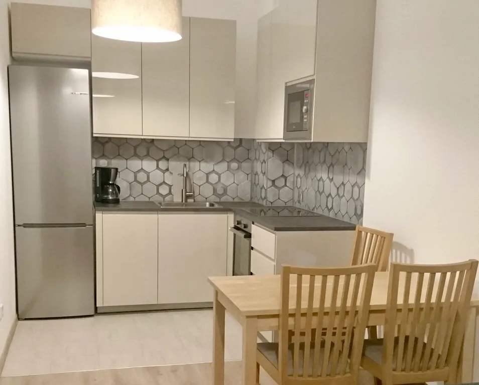 У залива среди сосен