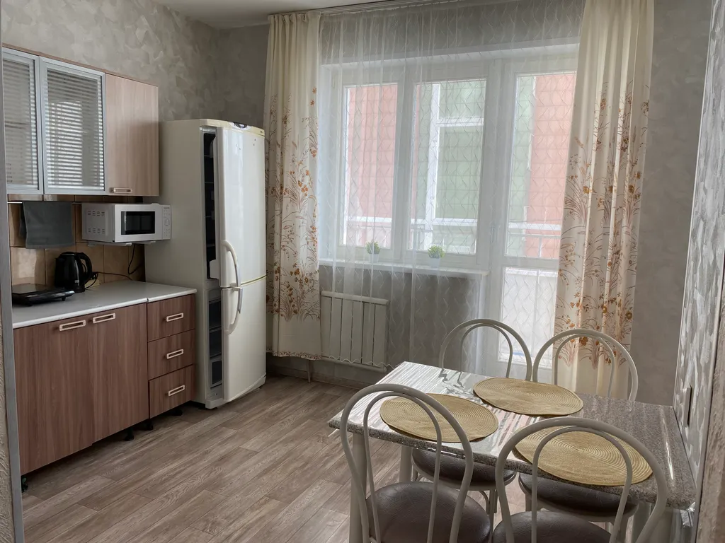 Квартира Квартира в самом центре Взлетки рядом с планетой — Красноярск