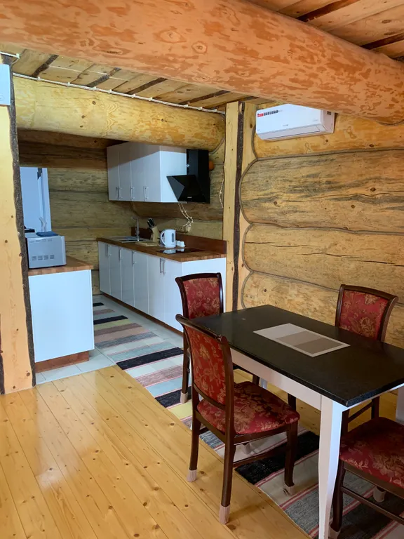 Дом - сруб с видом на море