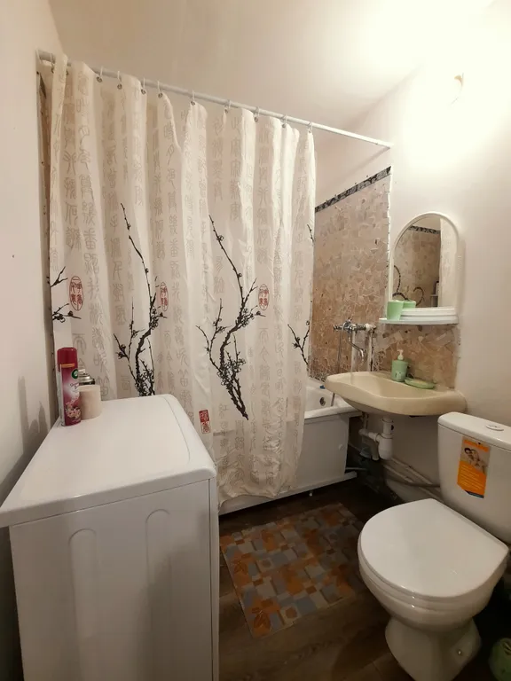 Светлая квартира с удобной локацией возле ТРЦ Планета