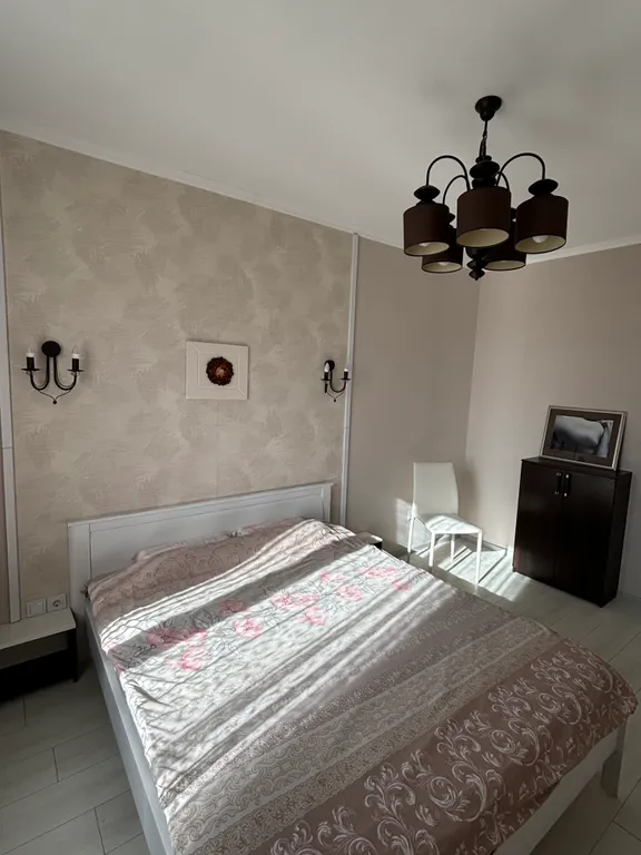 Двухкомнатная квартира у Нахимовского училища