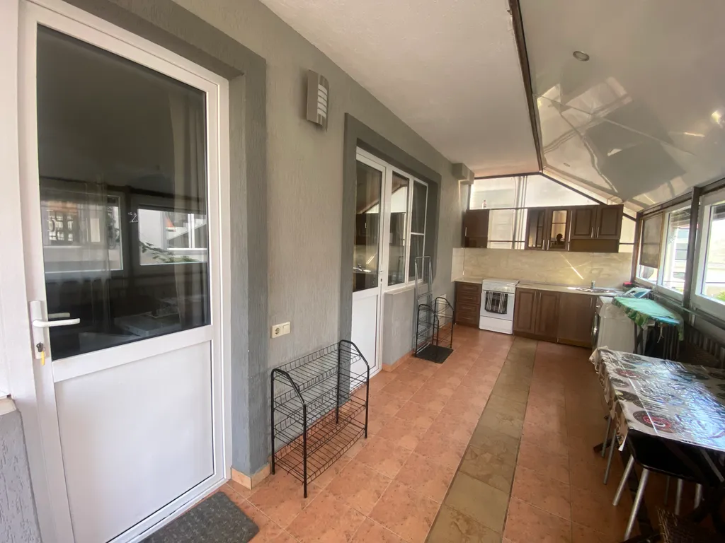 Квартира Комната на 2 этаже с кухней на 2 номера — Сириус