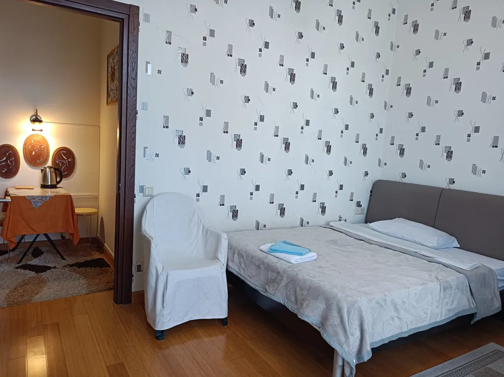 Квартира Двухкомнатный номер в мини-отеле у Этнографического музея — аренда посуточно в Тбилиси