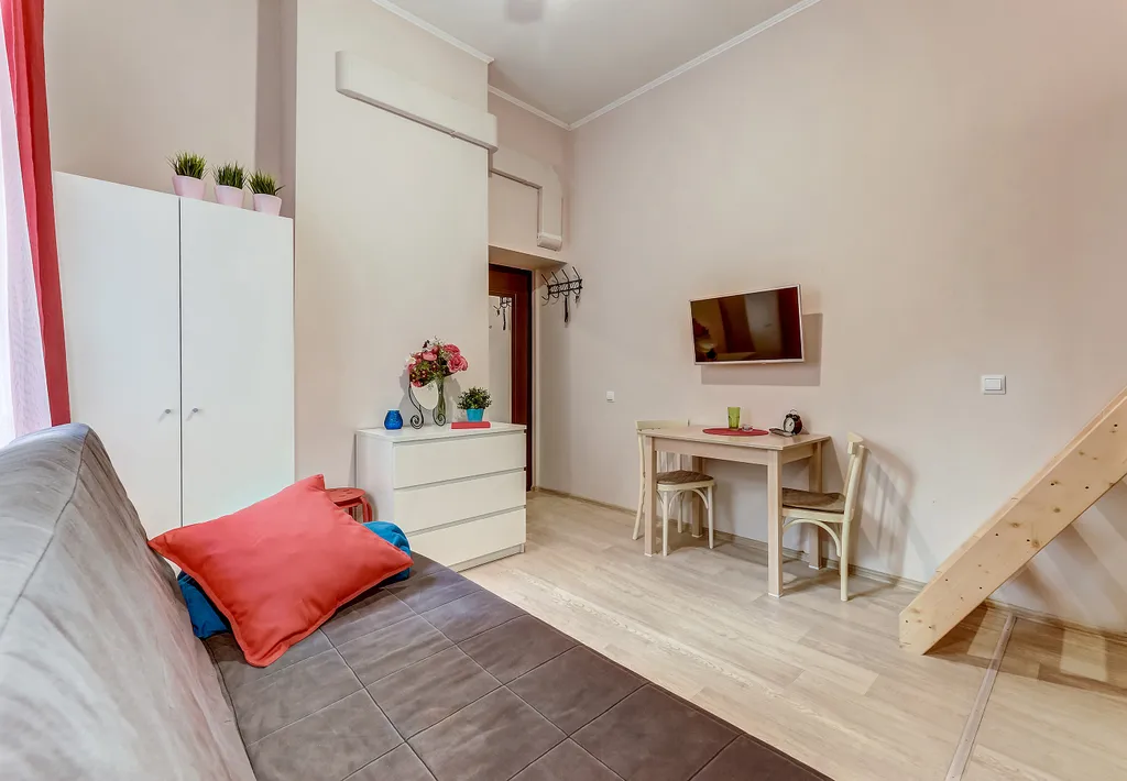 Квартира Квартира Двухуровневая студия в 5 минутах от метро Лиговский проспект — Санкт-Петербург