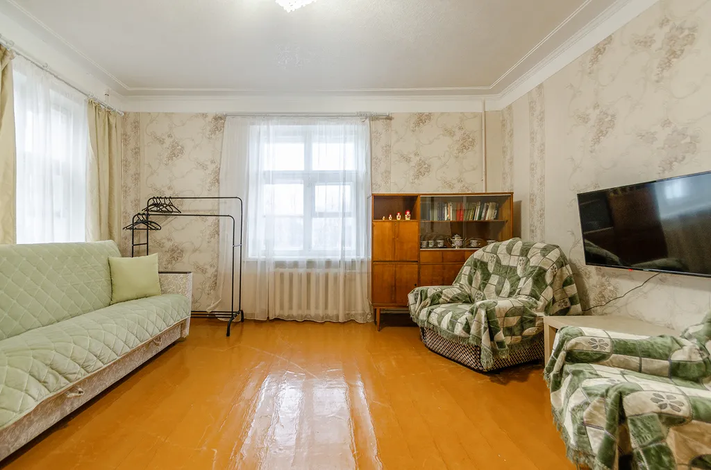 Вместительная 3ёх комнатная в центре "Рэтрёшка»