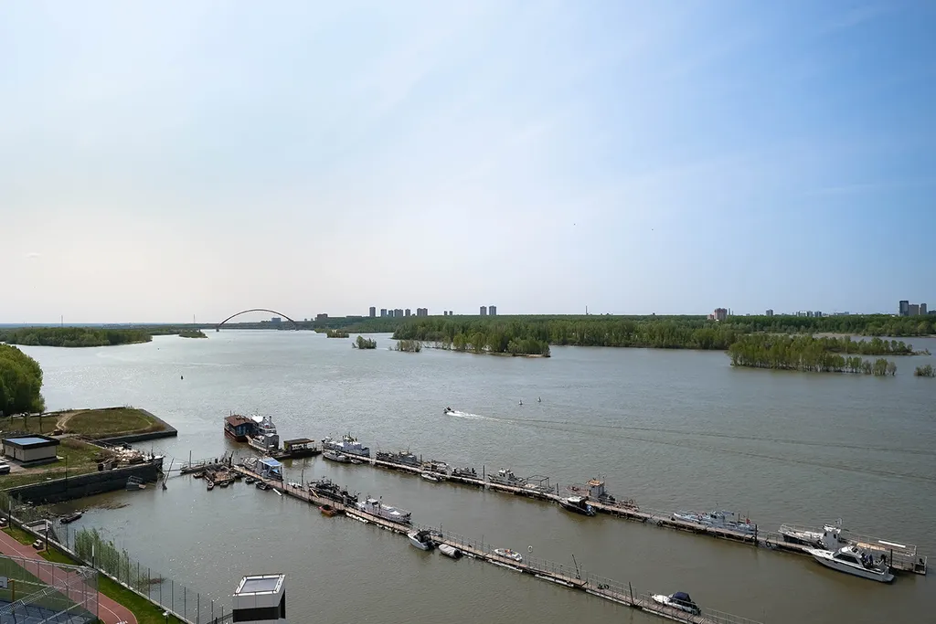 Апартаменты Бриз с потрясающим видом на Обь