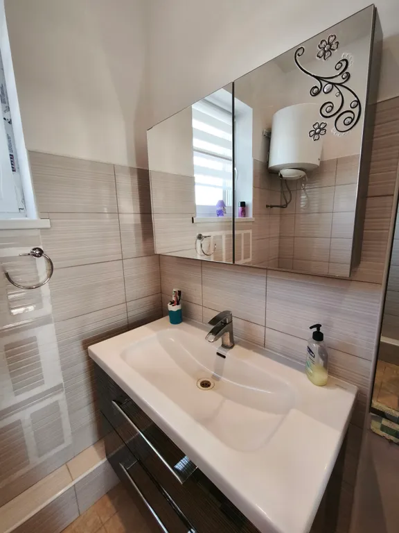 Домик на море