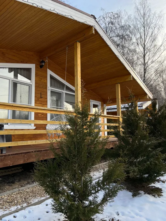 Дом Мамин-Сибиряк на берегу Рузского водохранилища