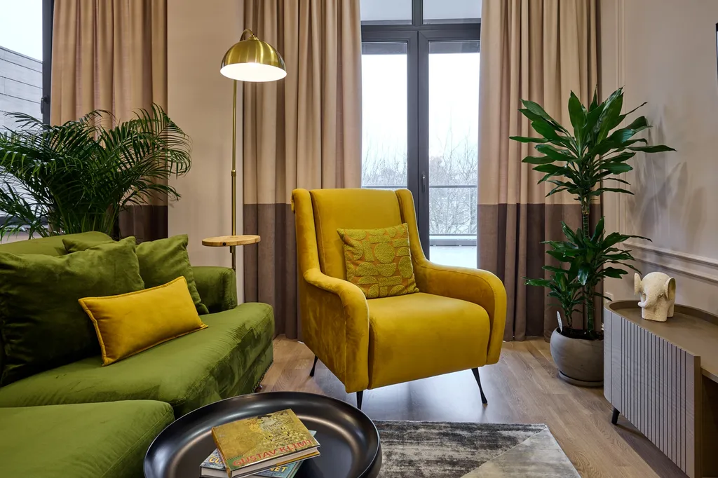 Уникальные яркие дизайнерские апартаменты