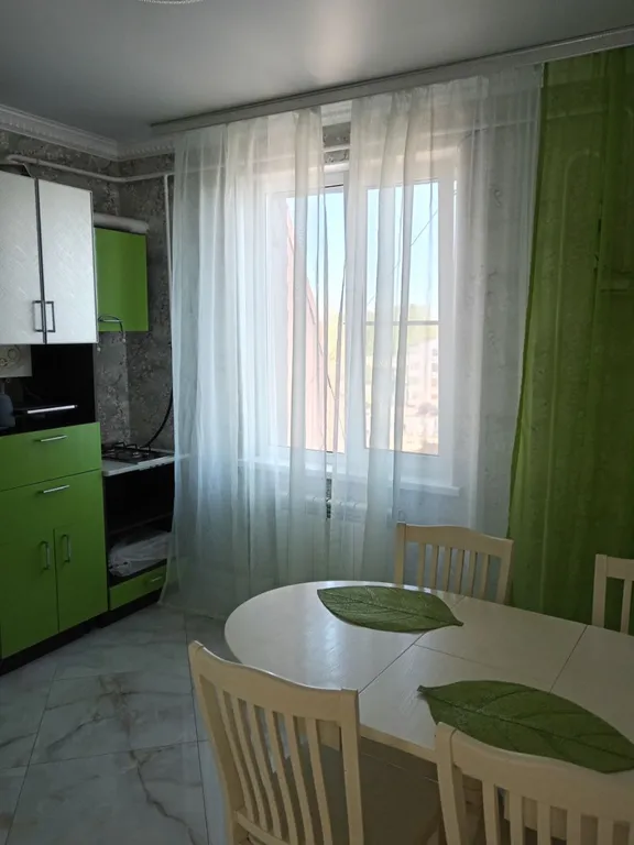 Шикарная огромная квартира с видом на море