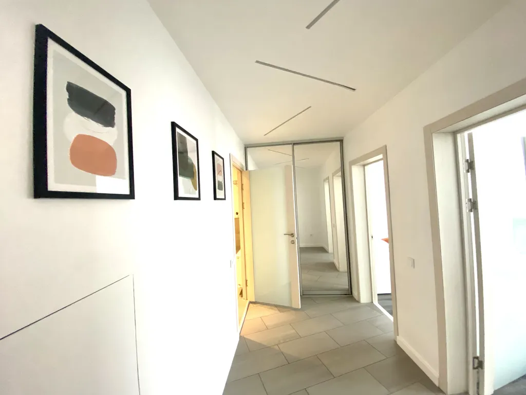 Апартамент с 2 спальнями и с 2 балконами