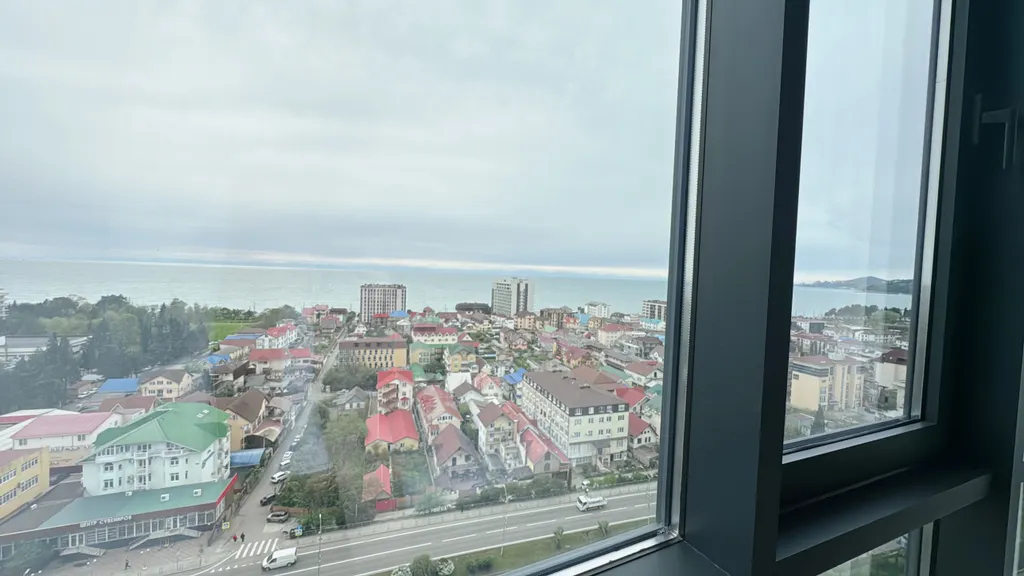 Потрясающая двухкомнатная квартира панорама на море,бассейном на терри