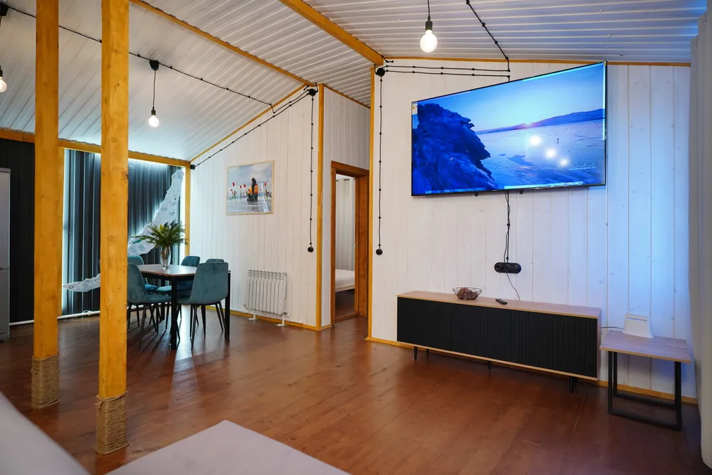 Дом с баней-юртой и караоке