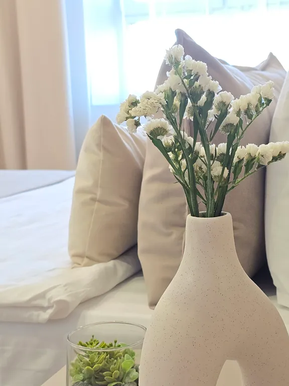 Современная,  комфортная квартира (ТЦ Арена, Аэропорт).