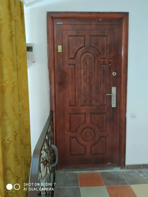 З-комнатная квартира с 2 спальнями и студией.