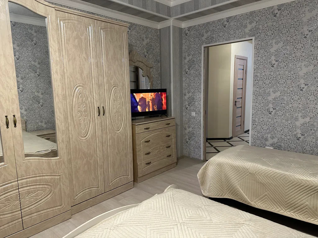 Уютная квартира с видом на город и горы