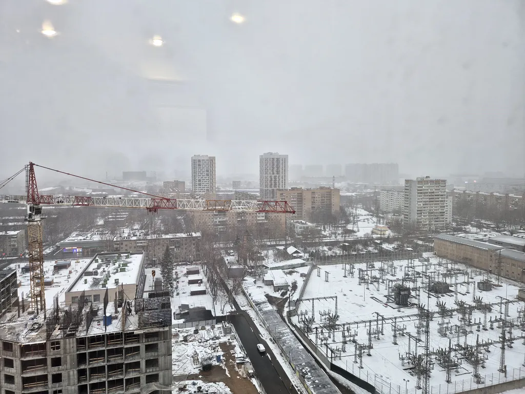 Яркая студия рядом с Мытищинской больницей