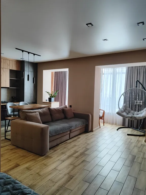 Уютная квартира-студия с видом на город — аренда посуточно в Вольск