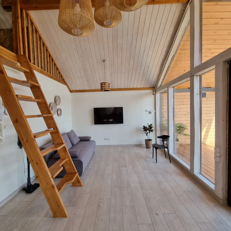 Уютный дом у моря