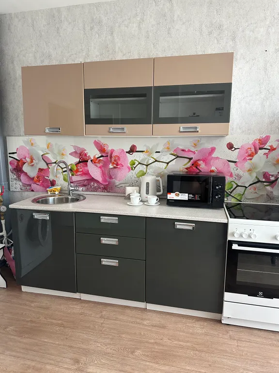 Уютная квартира с отличным видом на Иртыш