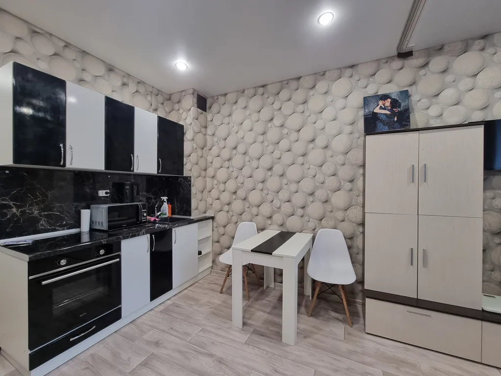 Уютная квартира с ремонтом — аренда посуточно в Когалым