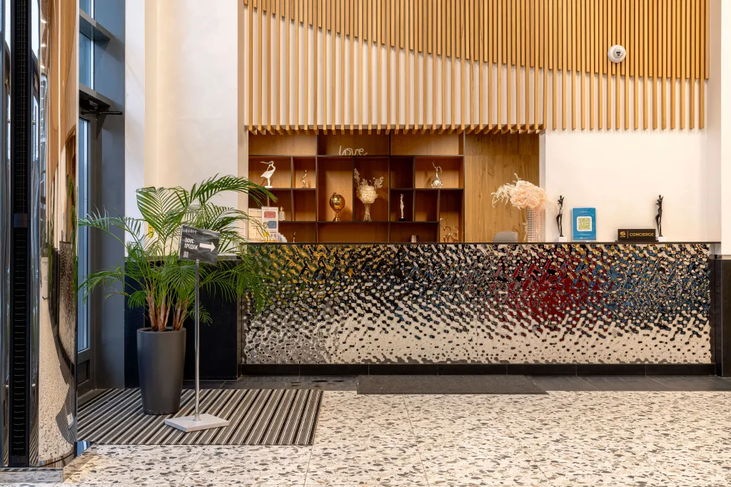 Роскошный апарт Japandi в Курортном районе в доме с бассейном и сауной