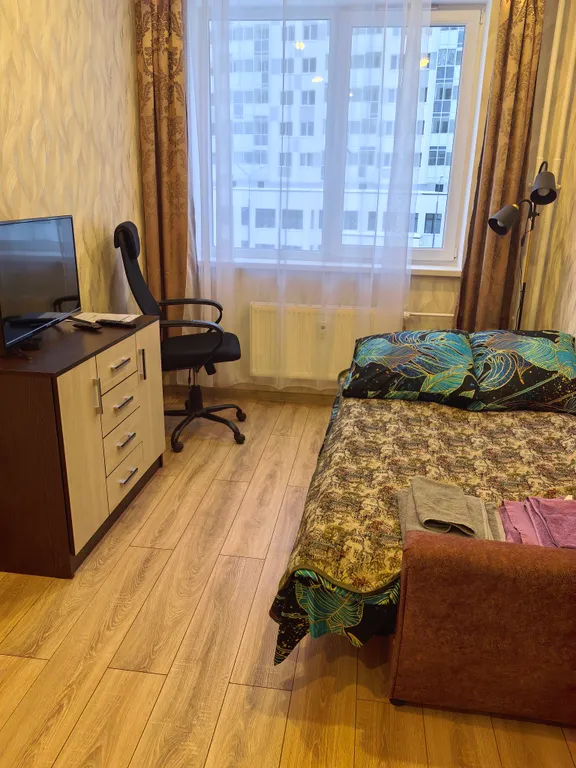 Уютная однокомнатная квартира с хорошим ремонтом в тихом районе — аренда посуточно в Мурино