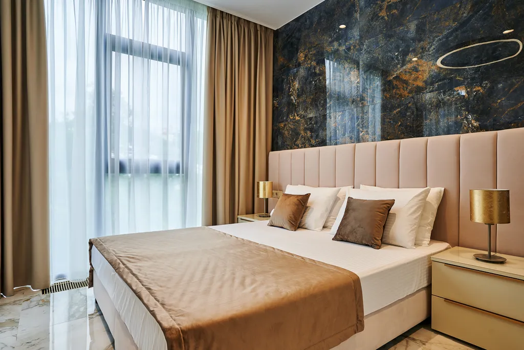 Метрополь ЛаМар (3-х комн люкс) апартаменты с балконом и бассейном на