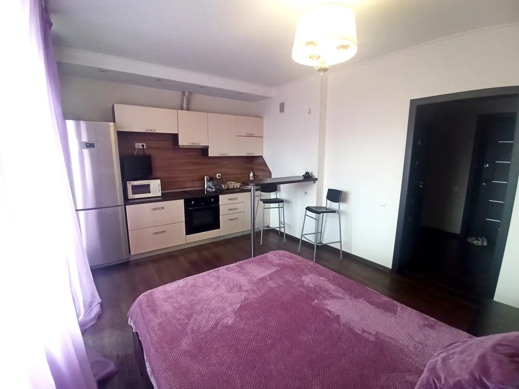 Отличная квартира-студия в центре — аренда посуточно в Тольятти