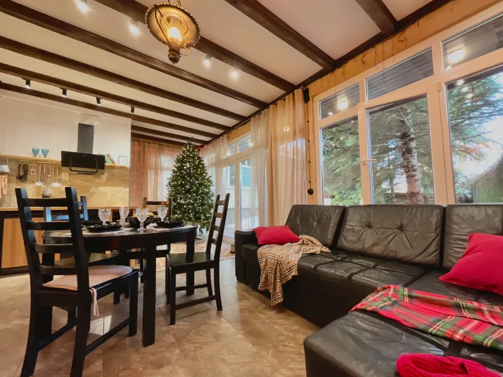 Коттедж Дом Релакс'Ель с природным шармом рядом с Москвой и горячей джакузи — аренда посуточно в Мытищи