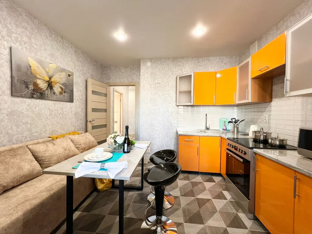 2-комнатная квартира в тихом центре