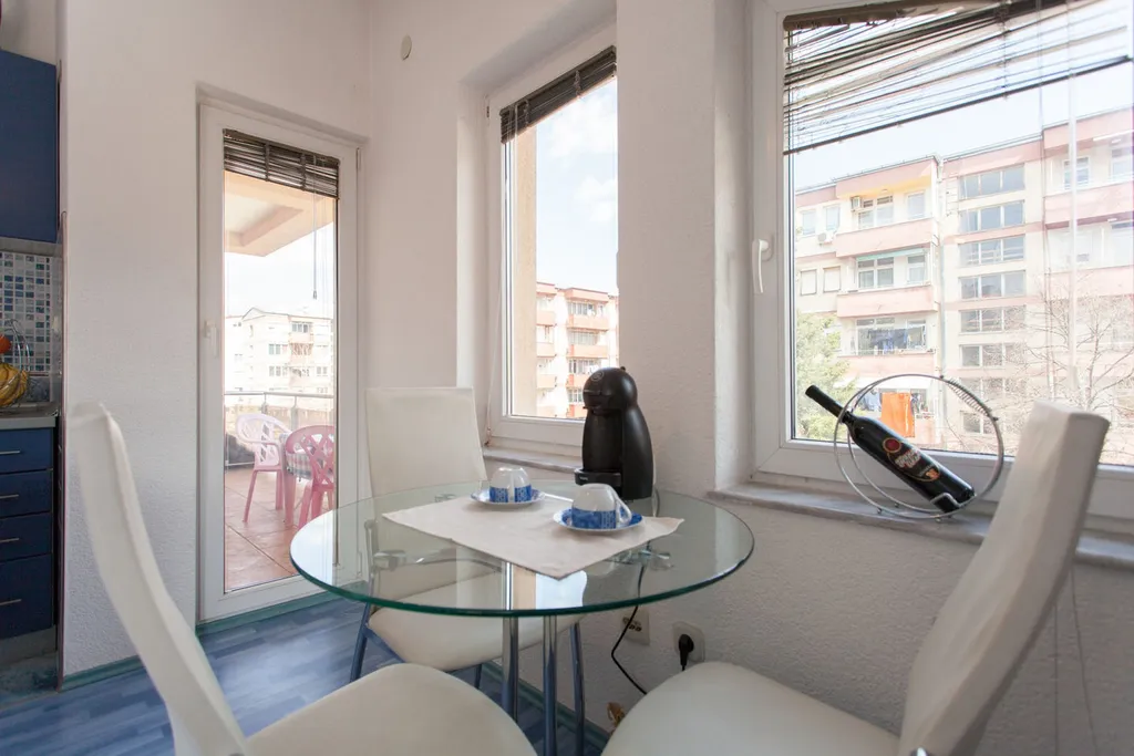 Студия с современным ремонтом