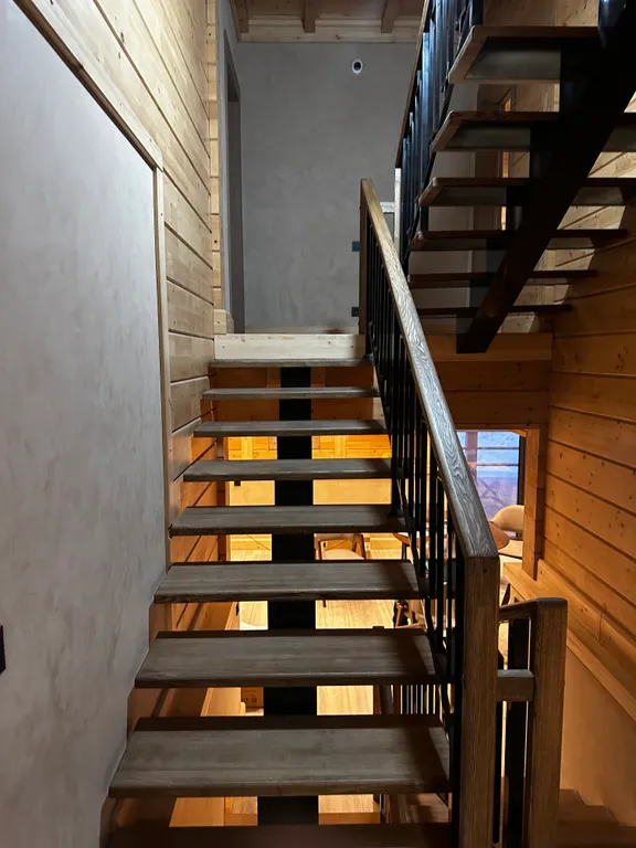 Коттедж Комфортный современный дом в горах Алтая ждет вас. — Озёрное