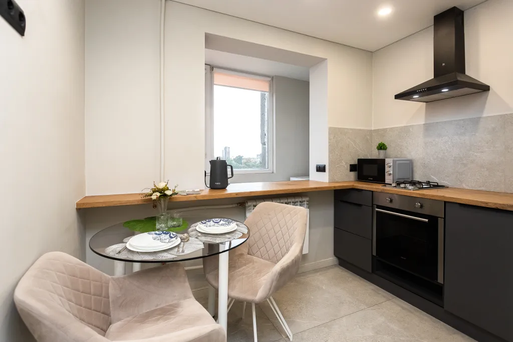 Уютная квартира с двумя балконами в центре рядом с Островом Канта