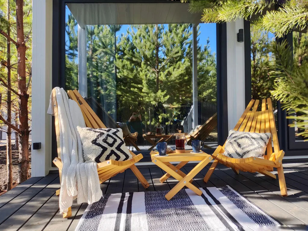 Домик, чан, баня в сосновом лесу, закрытая территория