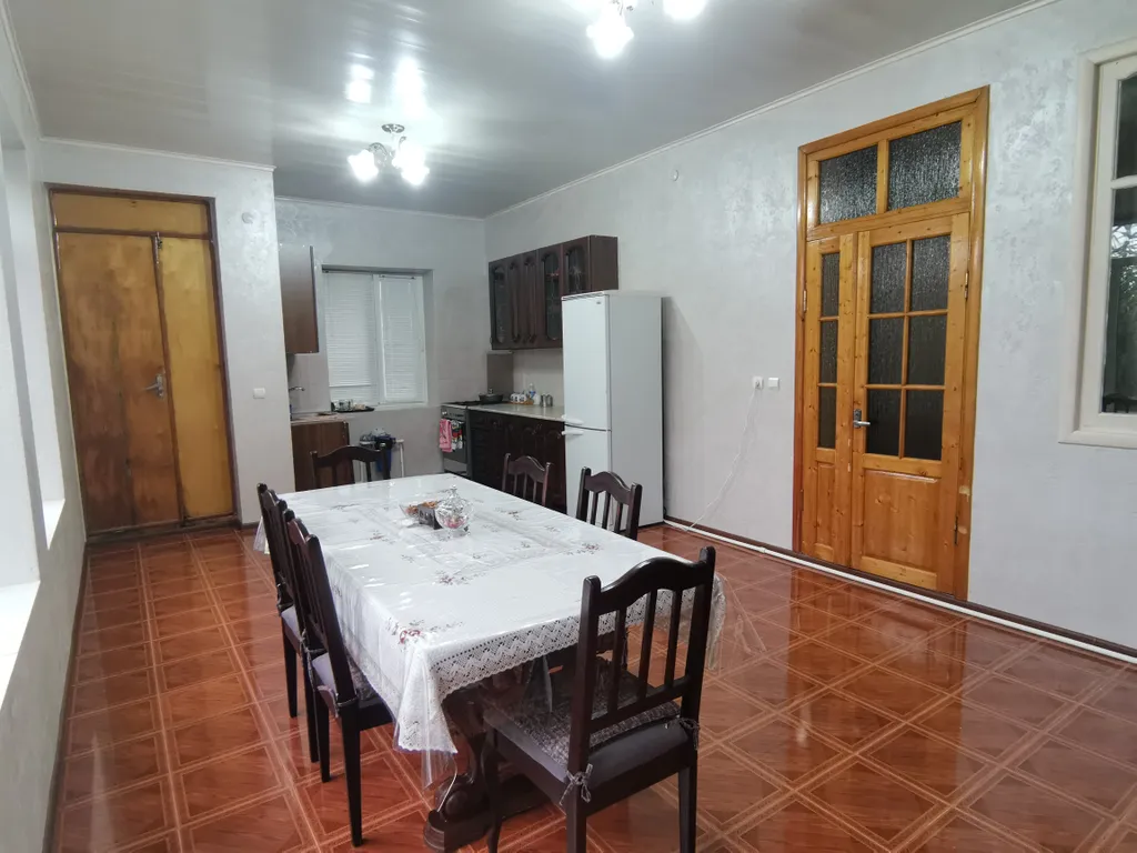 Уютный дом у моря для большой компании