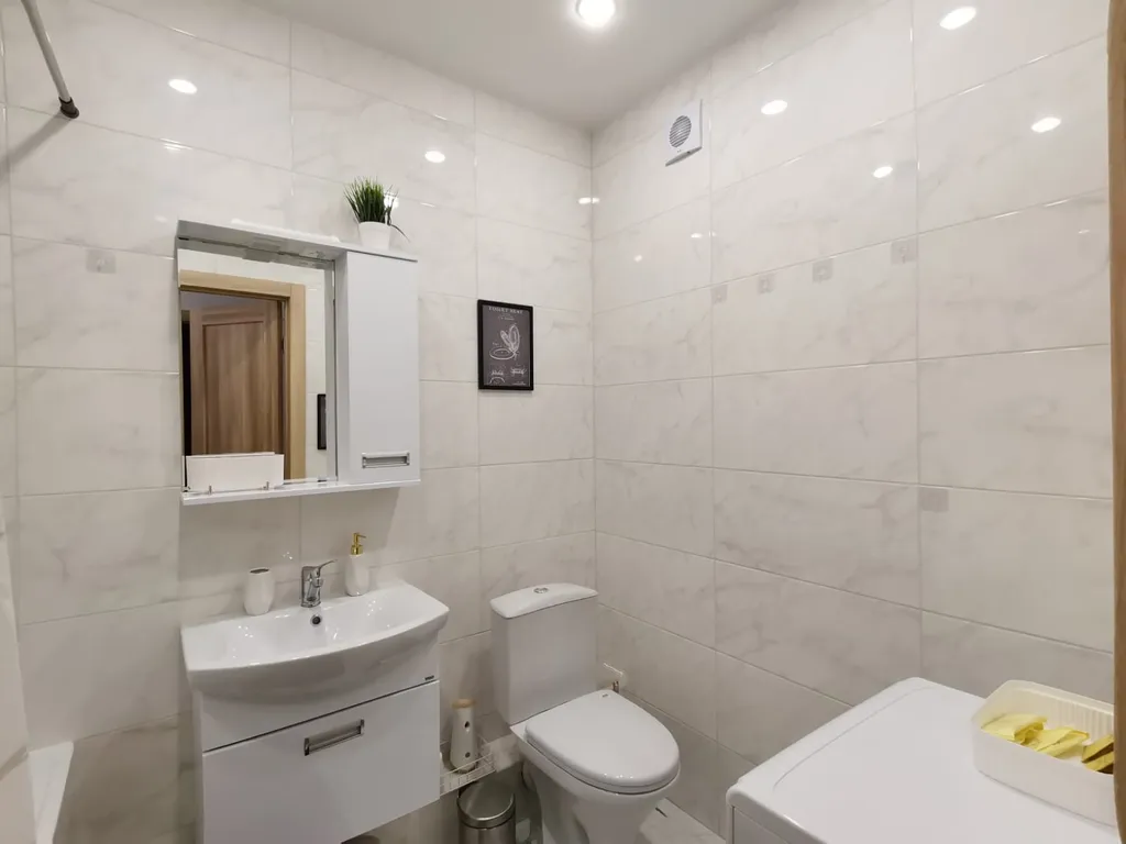 Квартира Квартира Уютная евродвушка Гранд у озера — Екатеринбург