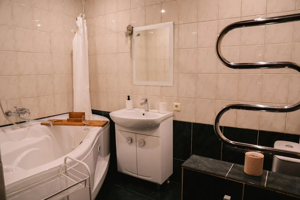 Коттедж Удивительный дом, студия, вход с улицы — Казань