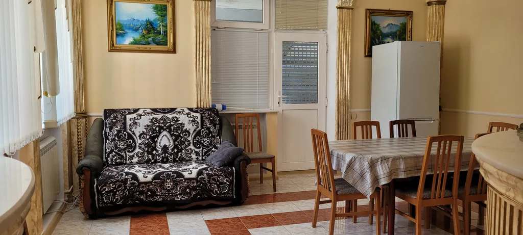 4-хкомнатная квартира на берегу