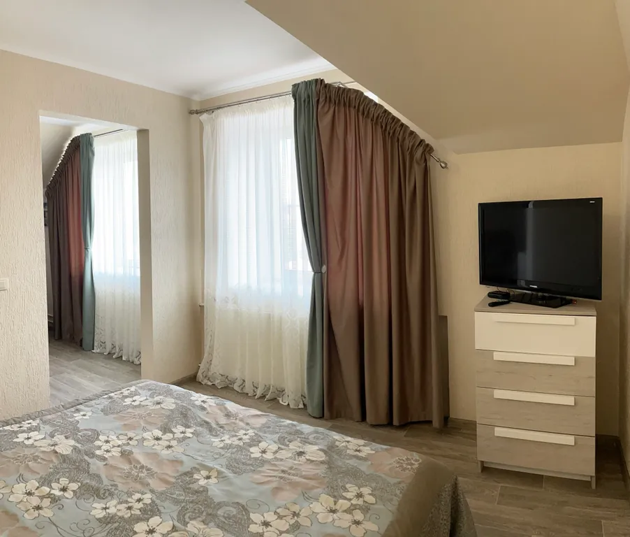 4-комнатный Дом