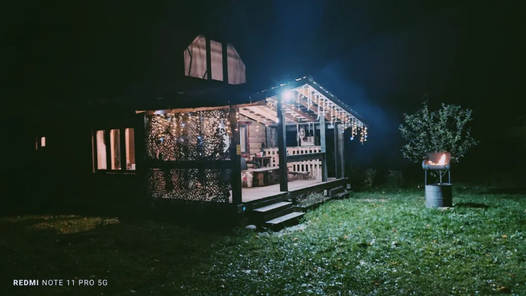 Дом Избушка Луна