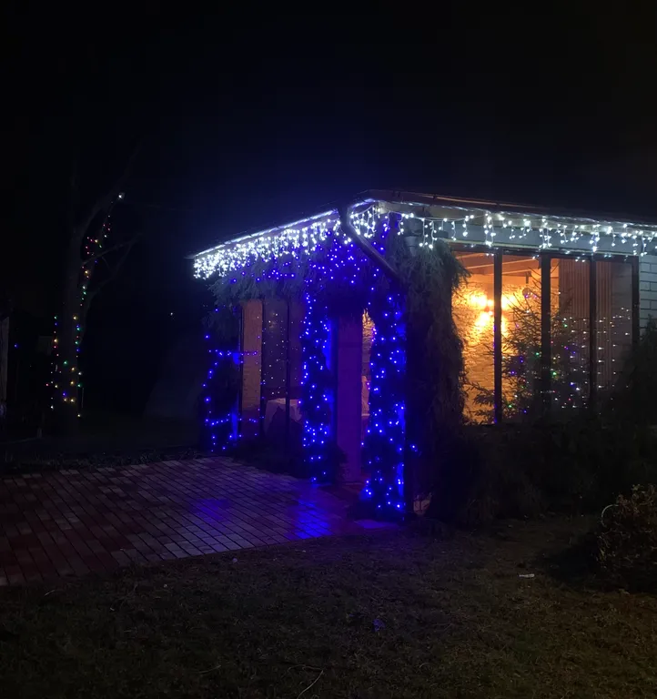 Коттедж Гостевой дом с сауной и бассейном — Светлый