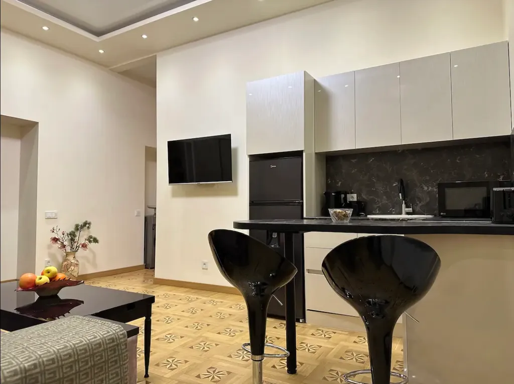 Уютная красивая квартира в центре города — аренда посуточно в Ереван