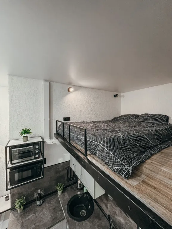 Квартира Квартира Студия в стиле Loft рядом с академией Штиглица — Санкт-Петербург