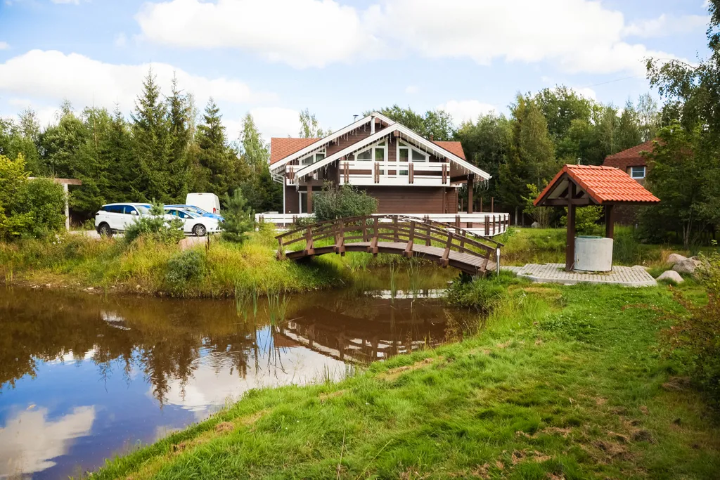 9-комнатный Дом