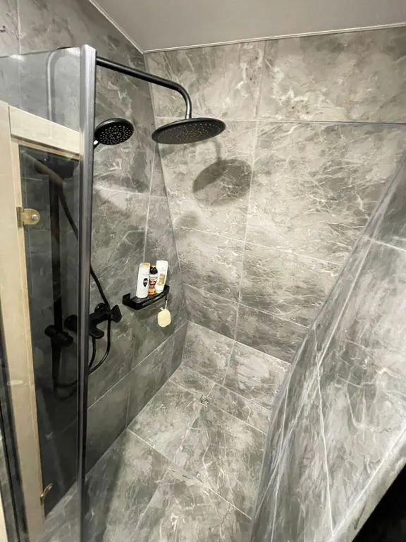 Коттедж Дом А-frame в хвойном лесу — Половина