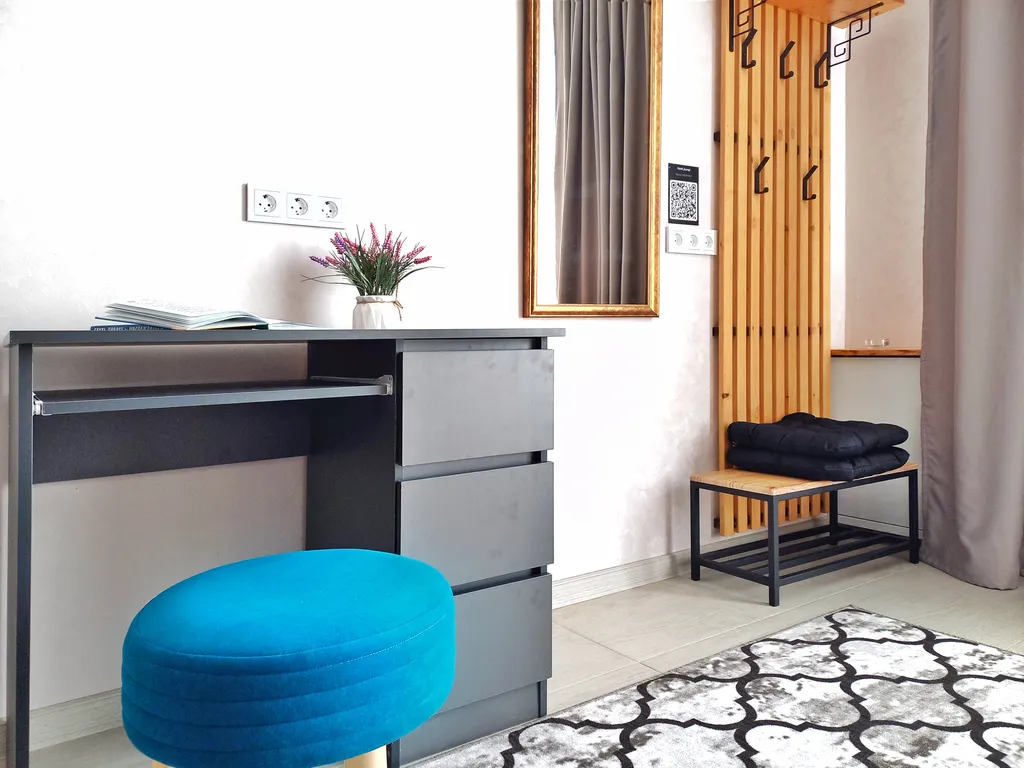 Комфортный семейный номер-студия с видом на горы