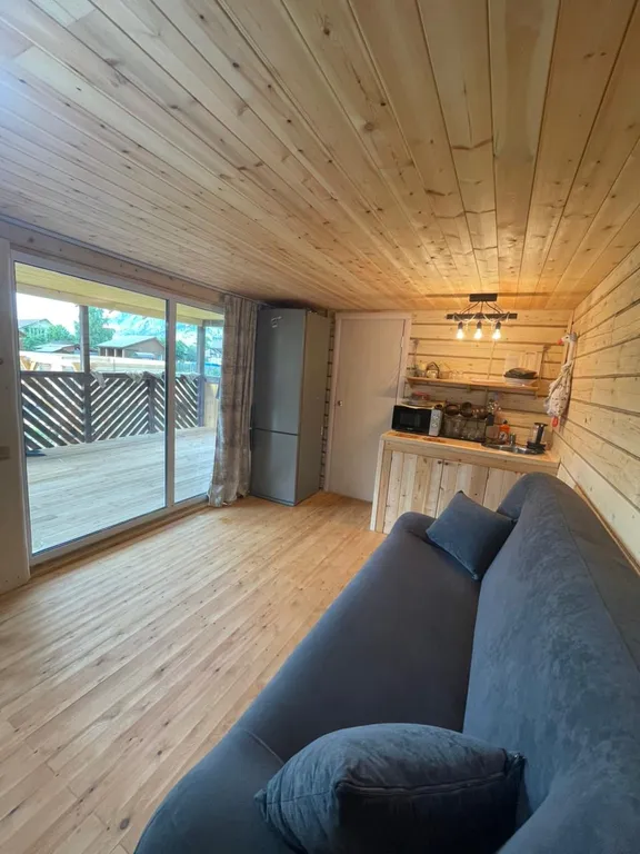 Уютный дом рядом с лесом