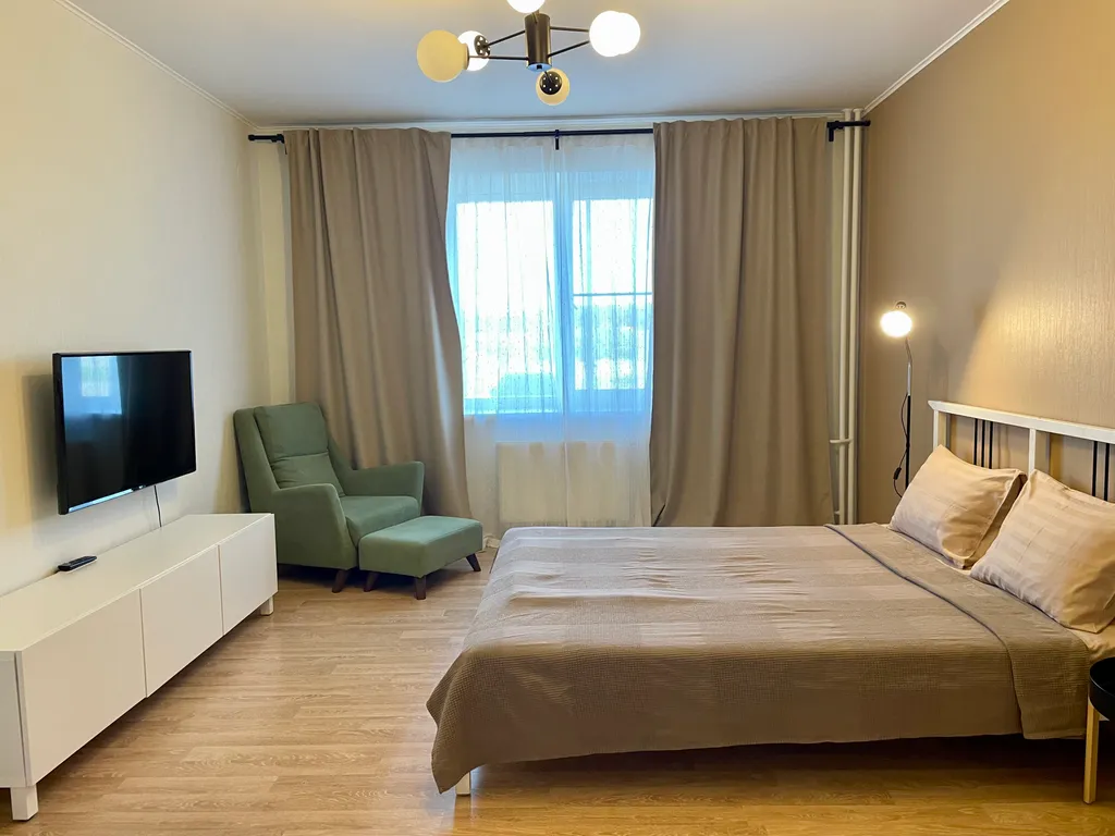 Просторная 1-комнатная квартира рядом с пляжем и отелем Radisson в Завидово